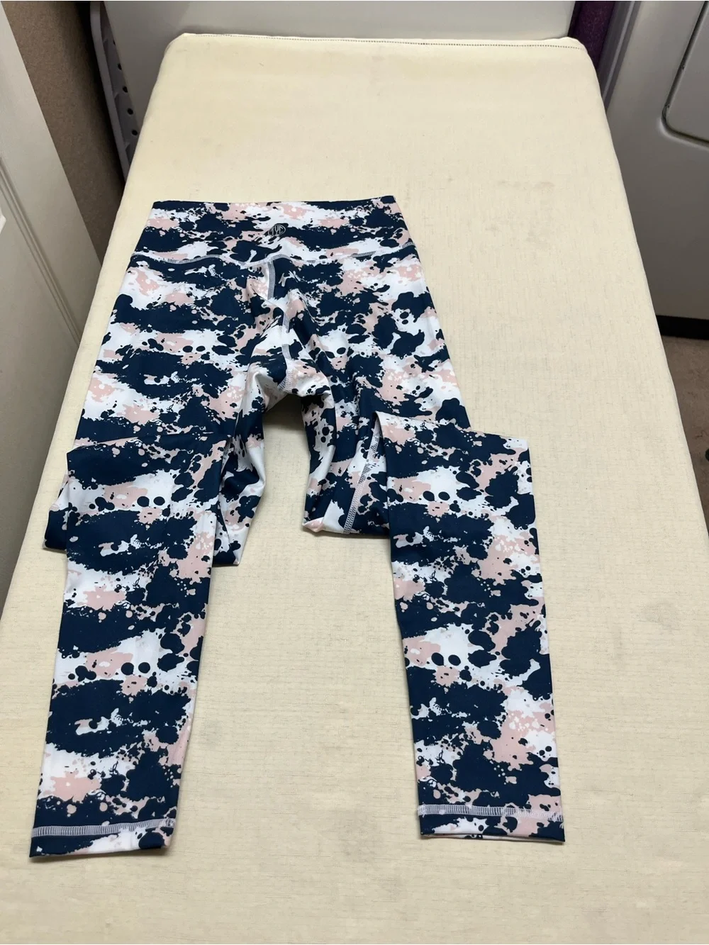 TYC Til You Collapse M effortless vortex leggings